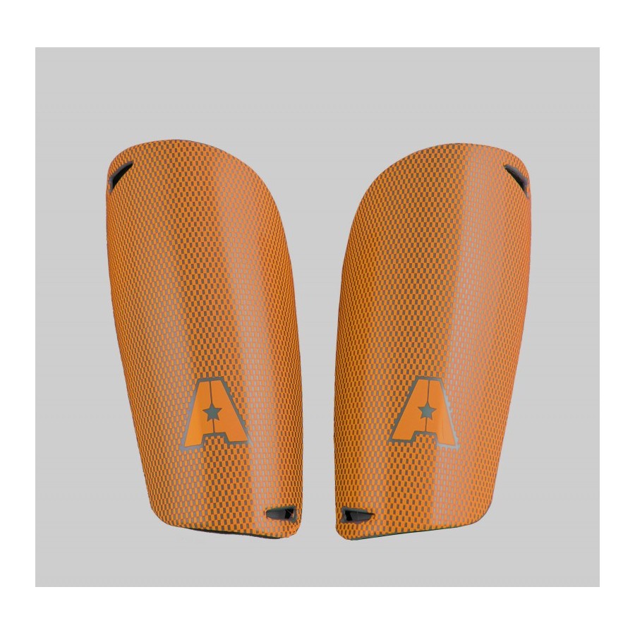 Espinillera Futbol CON Media- Naranja PAR | E-kipat Andorra